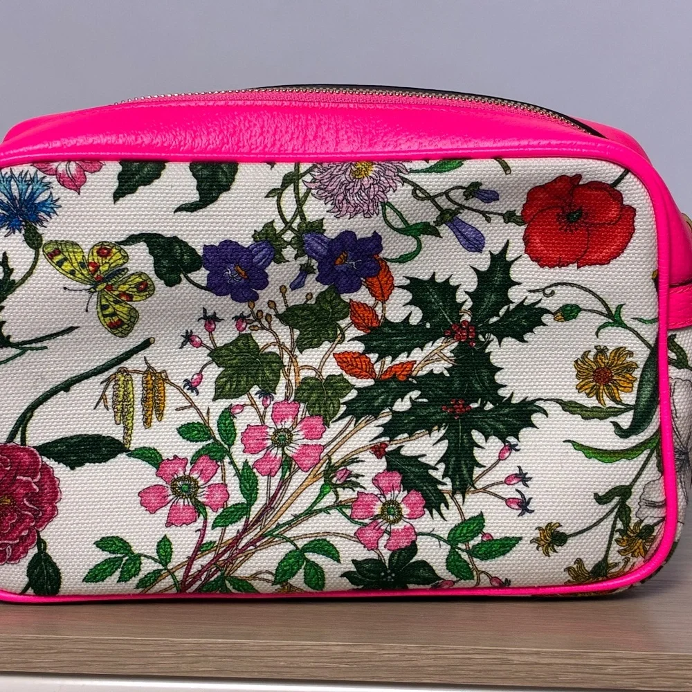 AUTHENTIC Gucci Flora Canvas Crossbody Bag with Dust Bag - Picture 5 of 10